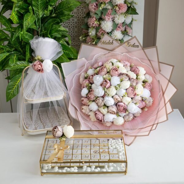 Soft Rose Çiçek Çikolata İsteme Seti
