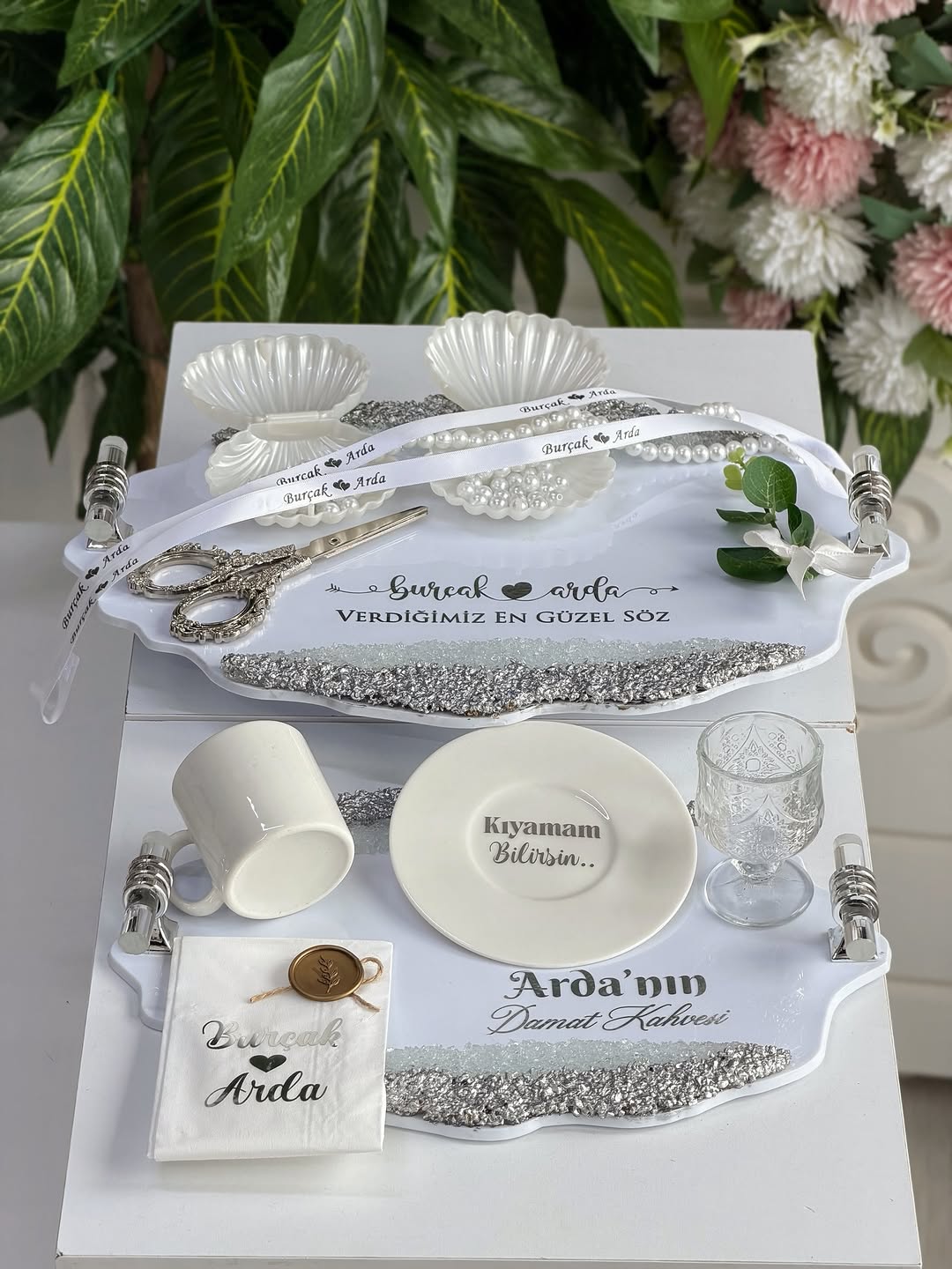 Gümüş Taşlı Pleksi Söz Tepsisi Damat Kahvesi Seti modeli