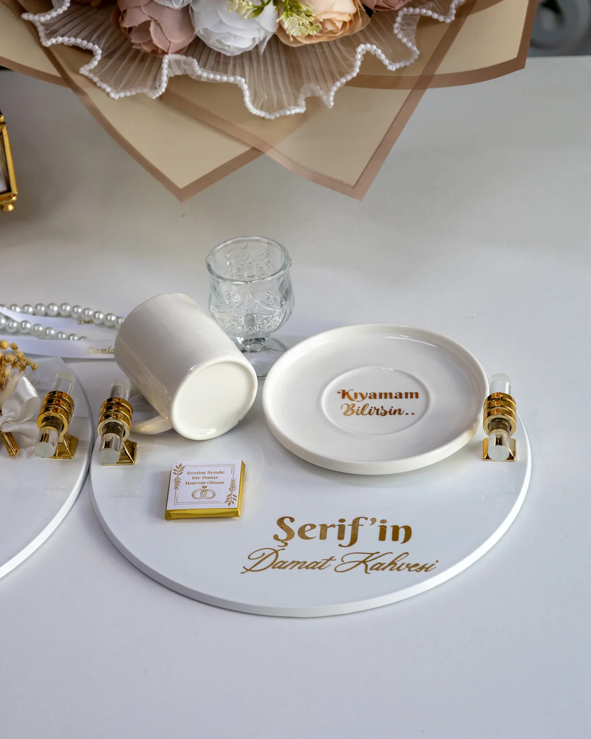 41 Şakayık 80 Çikolata Kahve ve Tepsi Seti – Söz Nişan - Görsel 2
